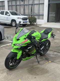 Kawasaki ZX-4R 400 cc - photo 1