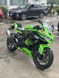 Kawasaki ZX-4R 400 cc - photo 2