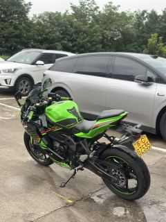 Kawasaki ZX-4R 400 cc - photo 4