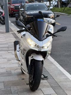 Kawasaki Ninja 400 - ფოტო 2