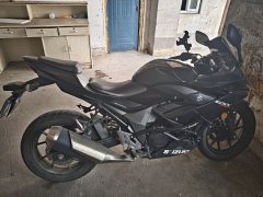 Haojue Suzuki GSX250R - ფოტო 3