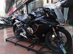 Honda CBR650R - ფოტო 1