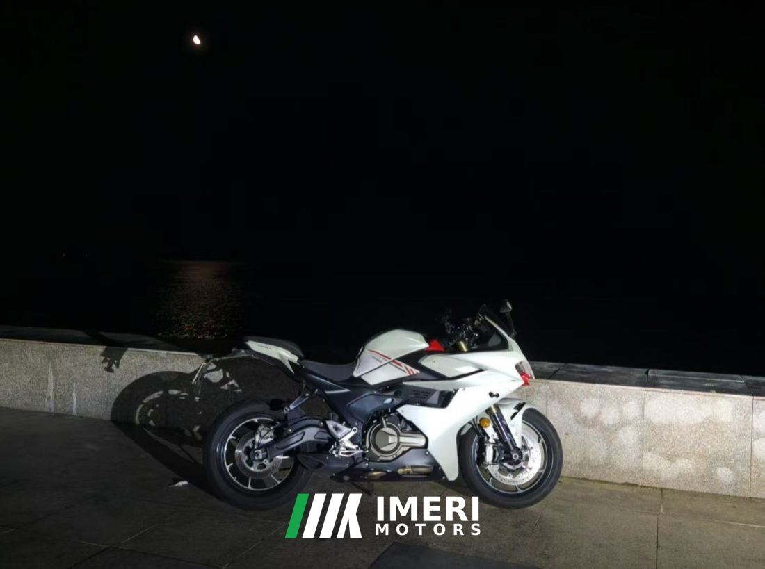 QJMOTOR Sai 550 - motorcycle from China