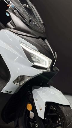 SYM Joymax Z 300 - ფოტო 8
