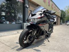 Kawasaki ZX-4R 400 cc - photo 3