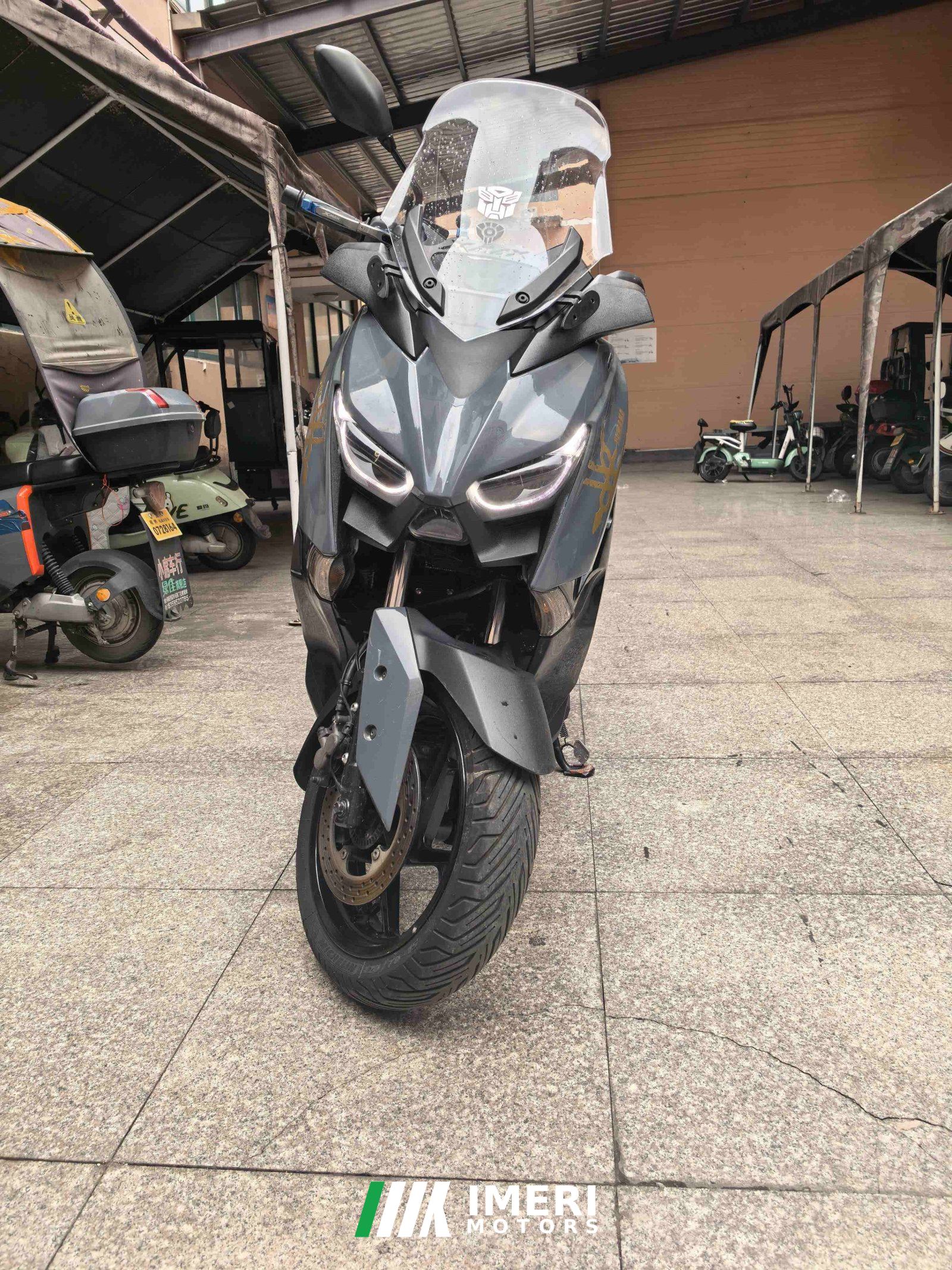 2022 Yamaha XMAX 300 cc