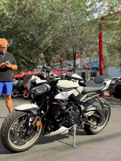 Triumph Street Triple 765 - ფოტო 2