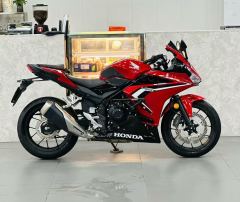 Honda CBR400R - ფოტო 1