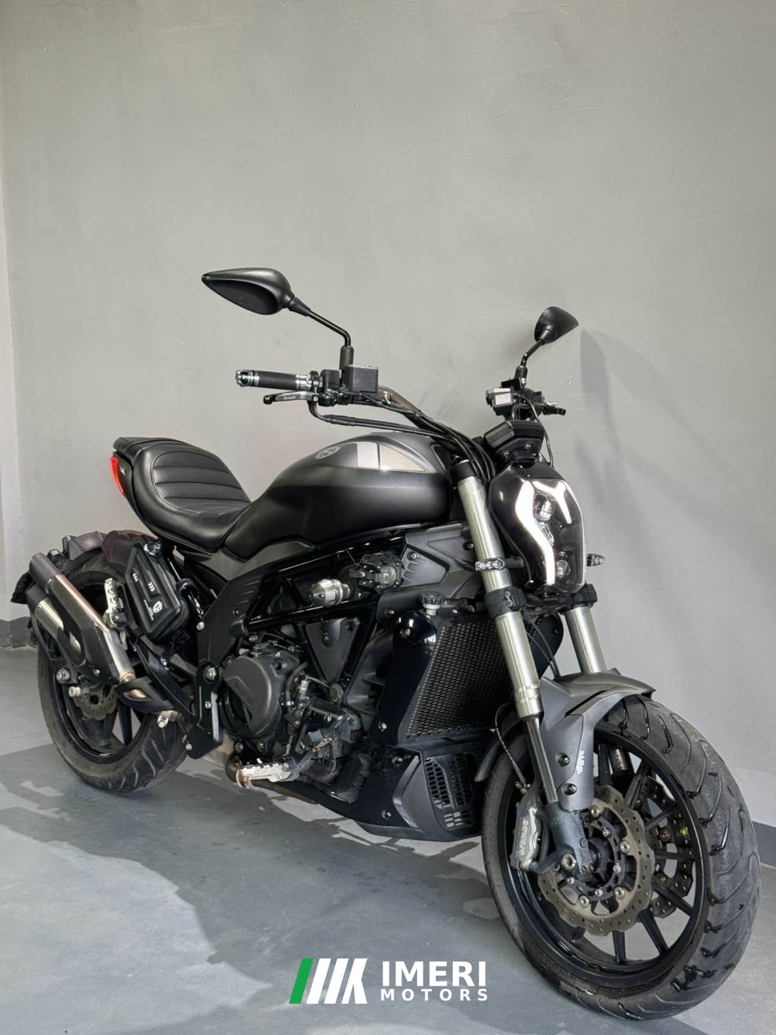 Benelli 502C 500 cc - мотоцикл из Китая