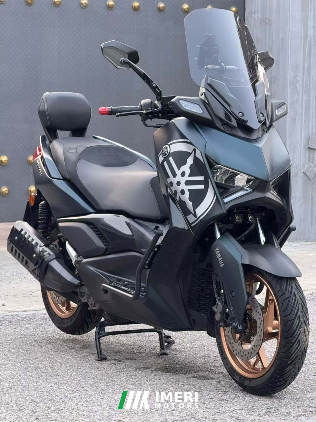 Yamaha XMAX 300 cc - motorcycle from China
