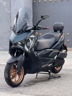 Yamaha XMAX 300 cc - photo 3