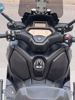 Yamaha XMAX 300 cc - photo 8