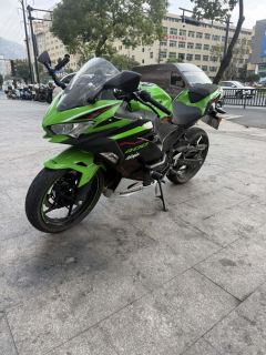 Kawasaki Ninja 400 - photo 3