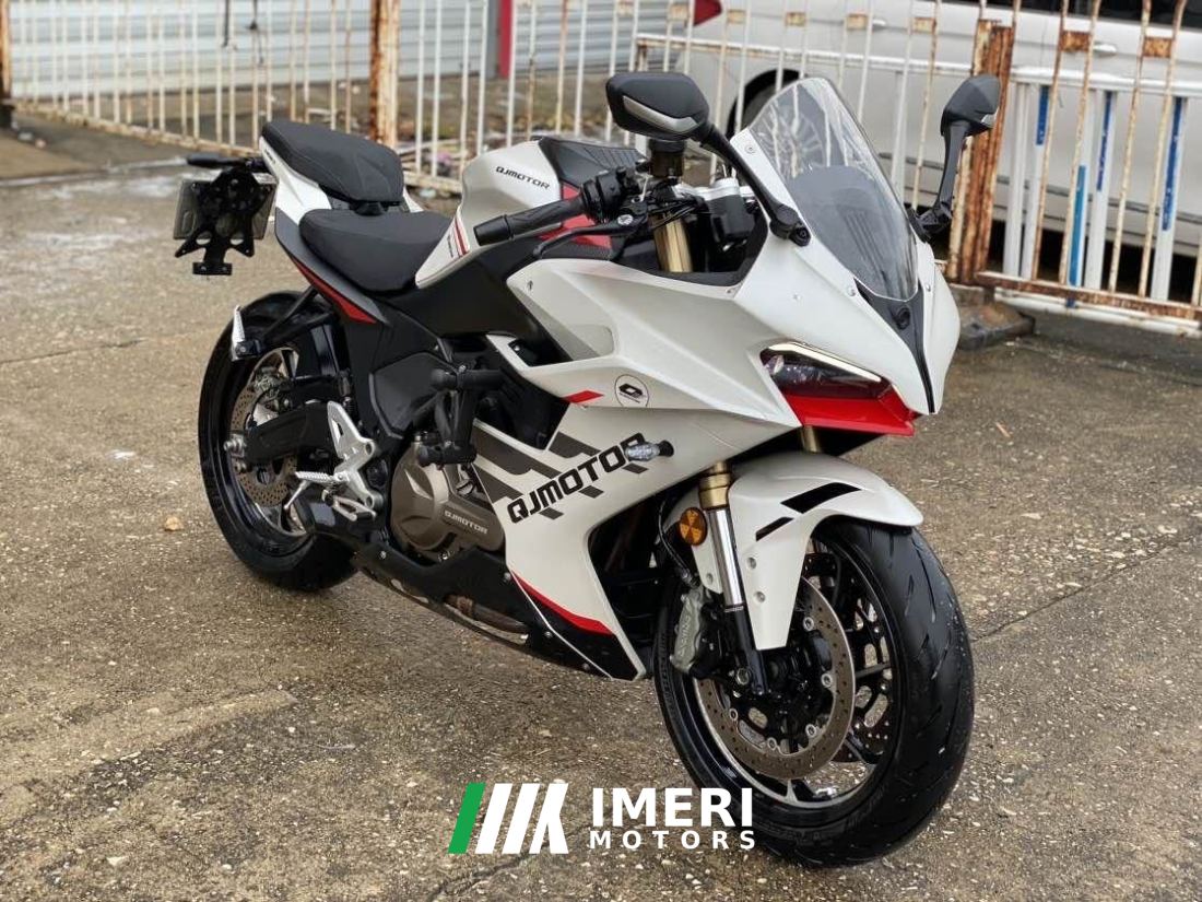 QJMOTOR Sai 550 - motorcycle from China