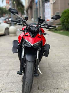 Ducati Street Fighter V4 1100 cc - ფოტო 7