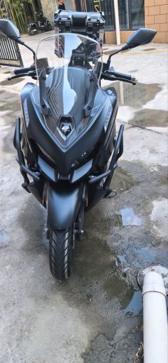 QJMOTOR Hong 150 - ფოტო 2