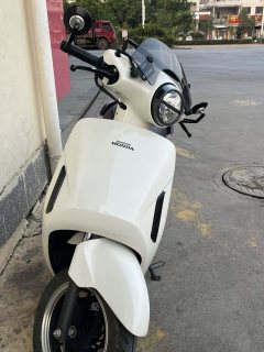 Sundiro Honda NS125LA - ფოტო 4