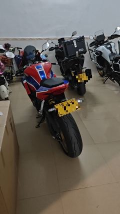 Honda CBR650R - ფოტო 4
