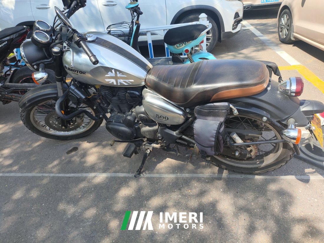 QJMOTOR Escape 500 - მოტოციკლი ჩინეთიდან