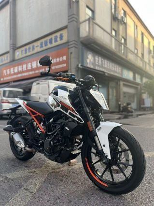 2021 KTMR2R 250 Duke