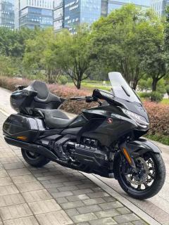 Honda Gold Wing GL1800 - ფოტო 1