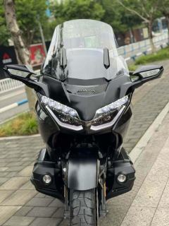Honda Gold Wing GL1800 - ფოტო 3