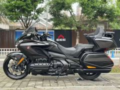 Honda Gold Wing GL1800 - ფოტო 7
