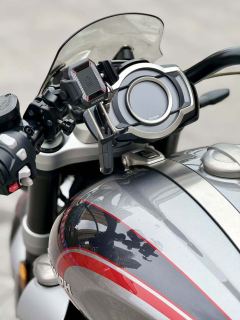 Triumph Rocket 3 2500 cc - ფოტო 7