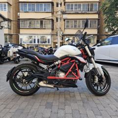 Benelli TNT 300 / BN 302S - ფოტო 1