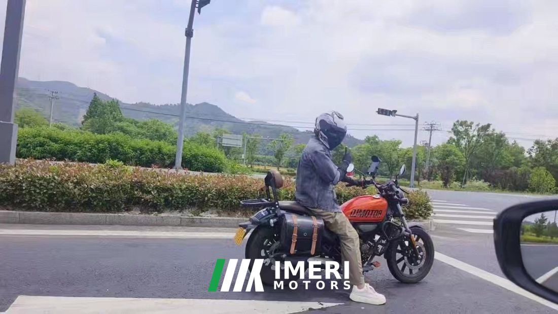 QJMOTOR Flash 150 - мотоцикл из Китая