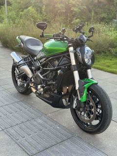 Benelli 752S 750 cc - ფოტო 1