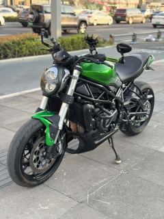 Benelli 752S 750 cc - ფოტო 2