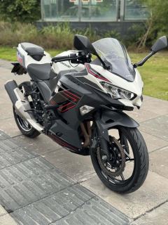 Kawasaki Ninja 400 - фото 1