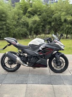 Kawasaki Ninja 400 - фото 3
