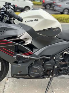 Kawasaki Ninja 400 - фото 8