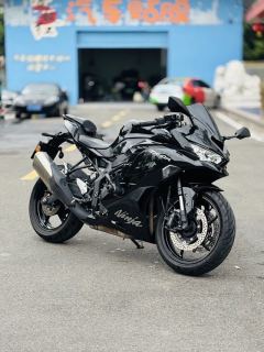 Kawasaki ZX-4R 400 cc - фото 1