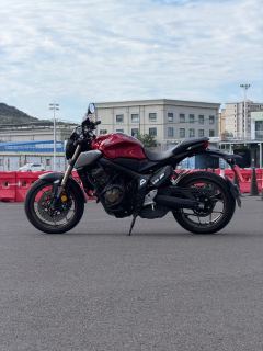 Honda CB650R - photo 8