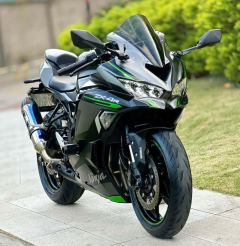 Kawasaki ZX-4R 400 cc - photo 1