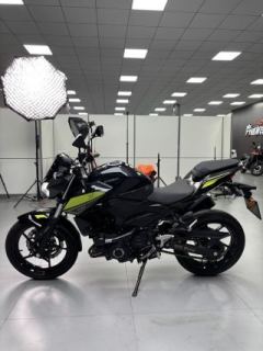 Kawasaki Z400 - photo 2