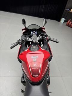 Honda CBR500R Four - ფოტო 12
