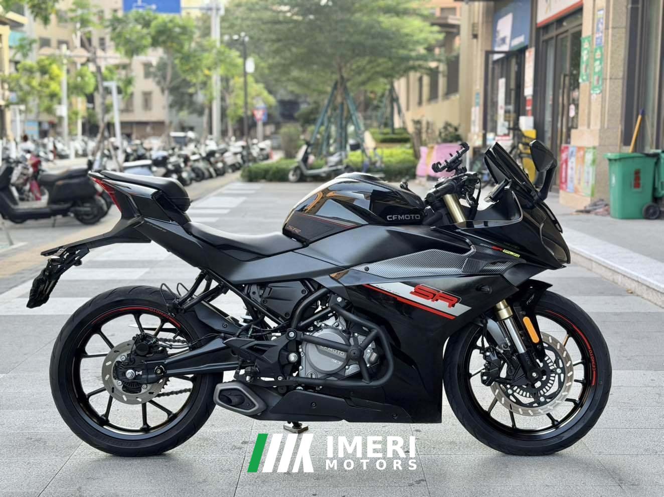 2023 CFMOTO 250SR