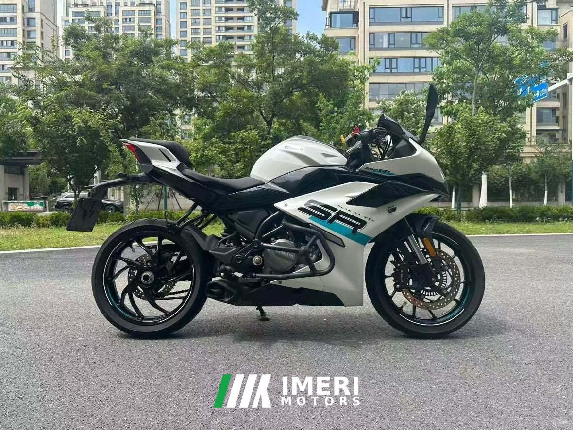 2023 CFMOTO 250SR