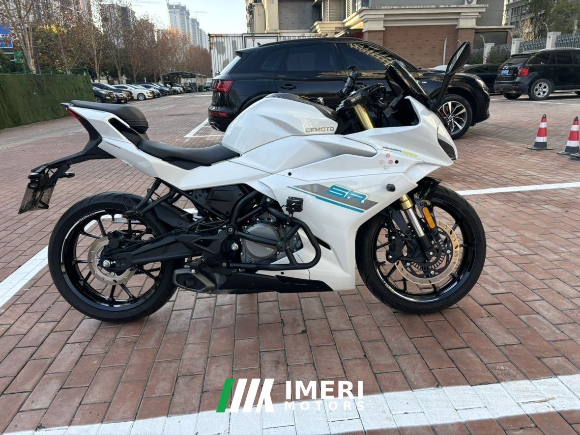 2023 CFMOTO 250SR