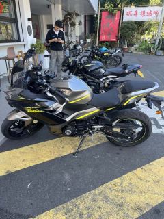 Kawasaki Ninja 400 - ფოტო 3
