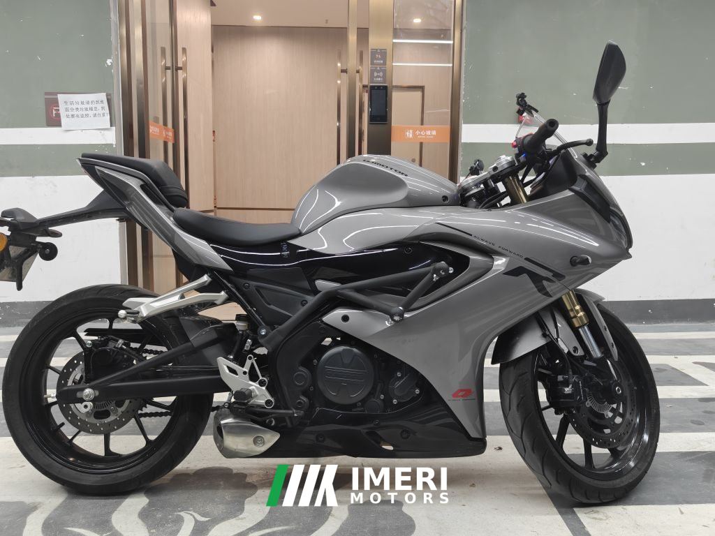 QJMOTOR SRK 250 - მოტოციკლი ჩინეთიდან