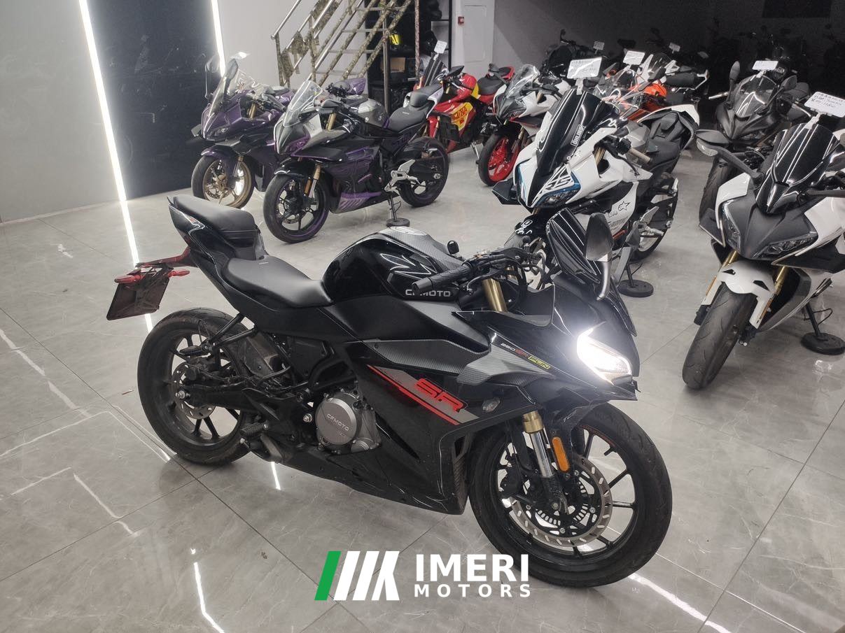 2023 CFMOTO 250SR