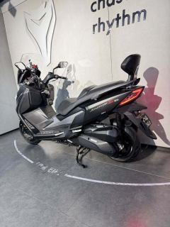 SYM Joymax Z 300 - фото 3