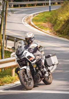 Moto Morini X-Cape 650 - ფოტო 3