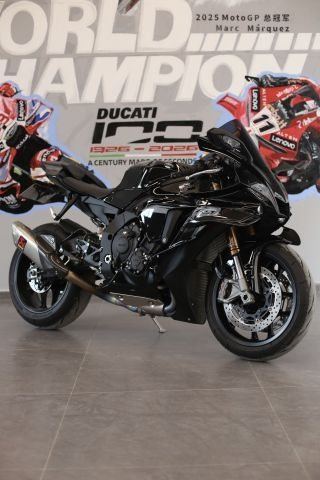 2025 Yamaha YZF-R1 1000 cc