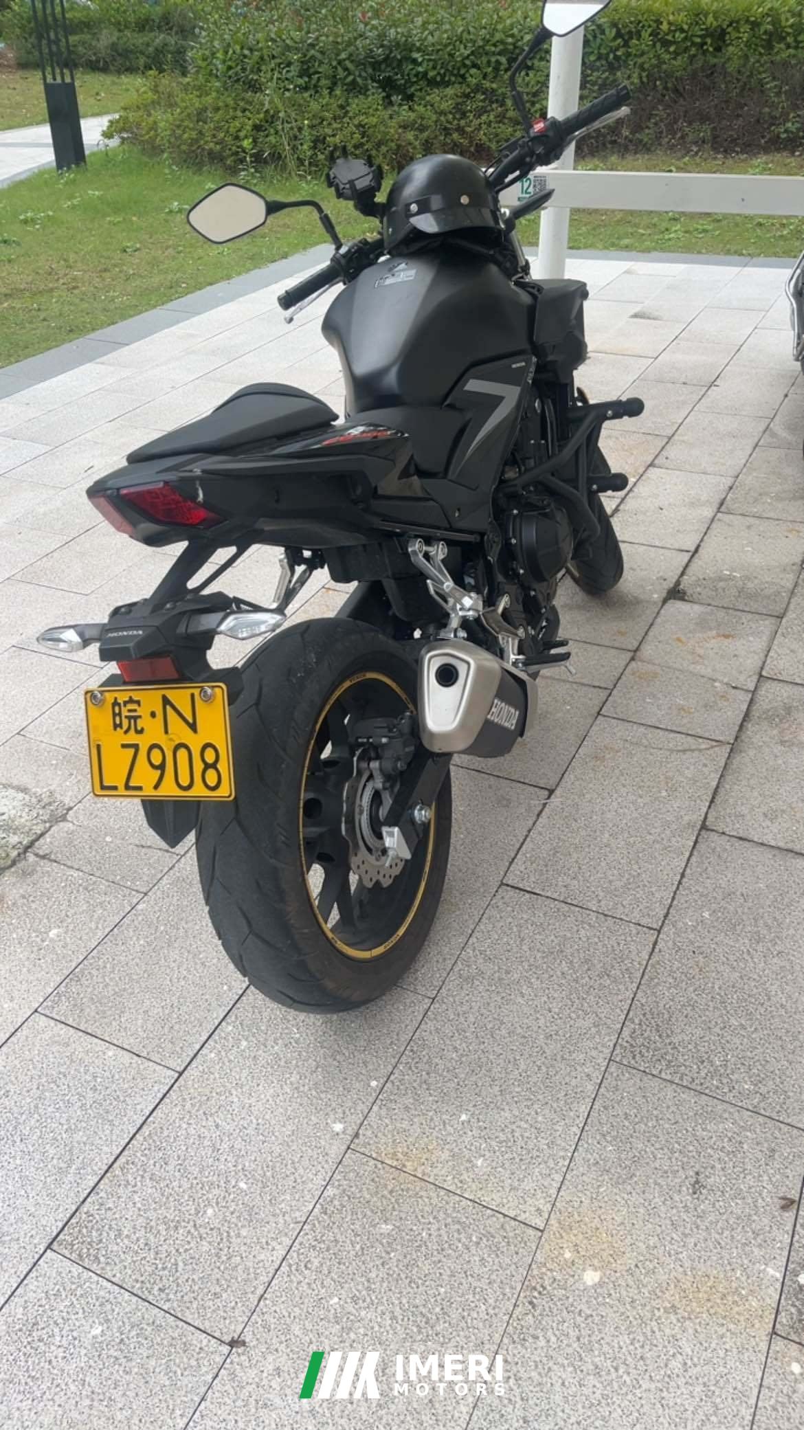 2021 Honda CB400F